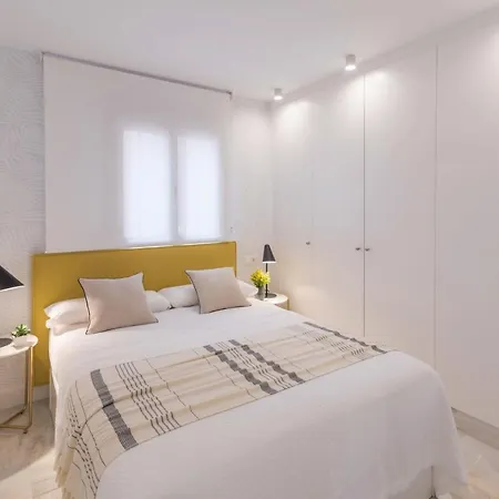 Premium & Free Parking By Ele Apartment